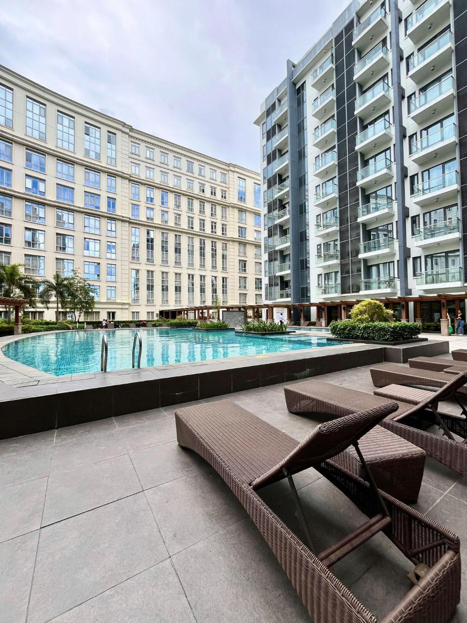 Studio At 81 Newport Boulevard Near Naia With Free Access To All Amenities Up To 2 Pax Manila Esterno foto