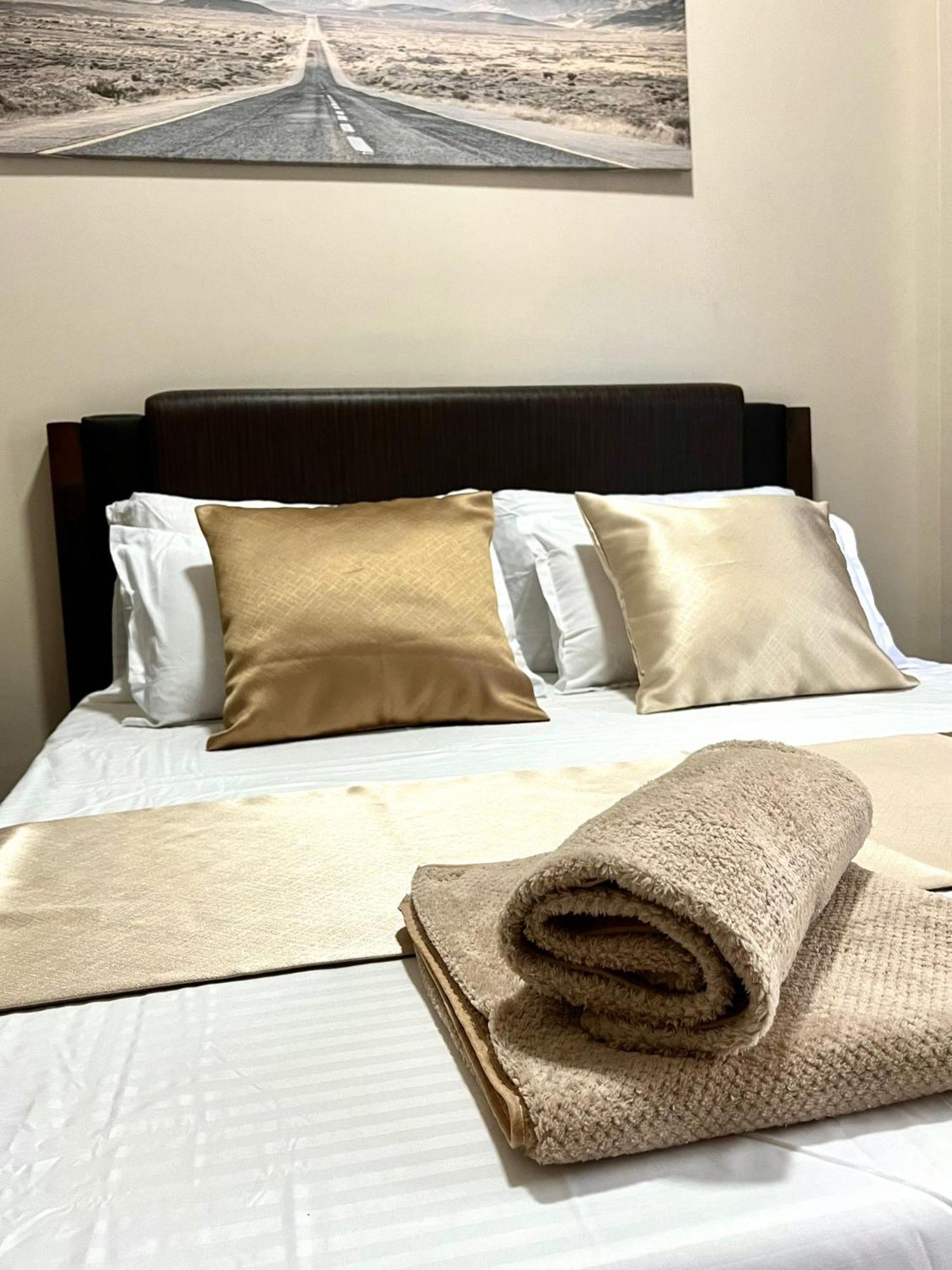 Studio At 81 Newport Boulevard Near Naia With Free Access To All Amenities Up To 2 Pax Manila Esterno foto