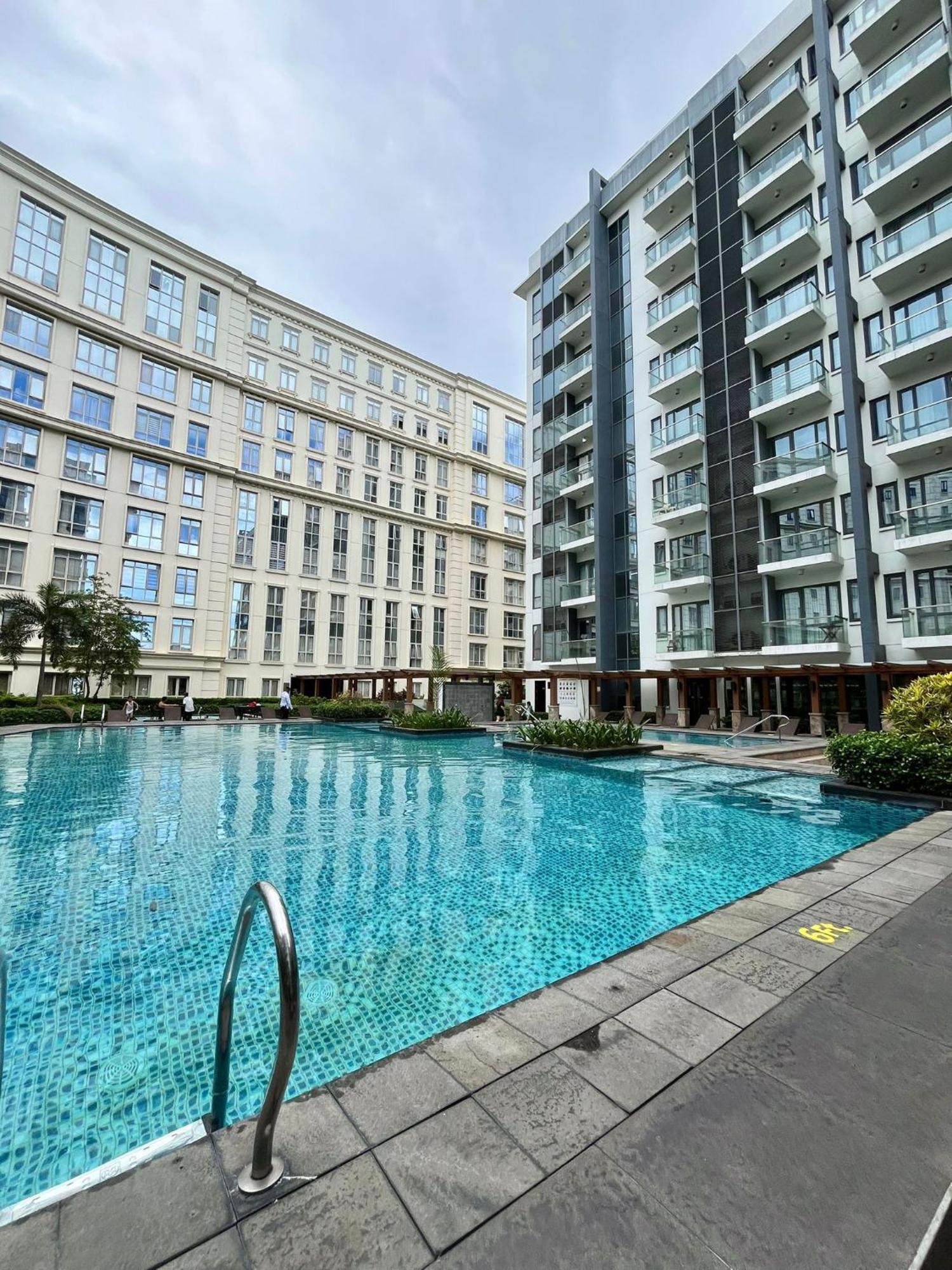 Studio At 81 Newport Boulevard Near Naia With Free Access To All Amenities Up To 2 Pax Manila Esterno foto